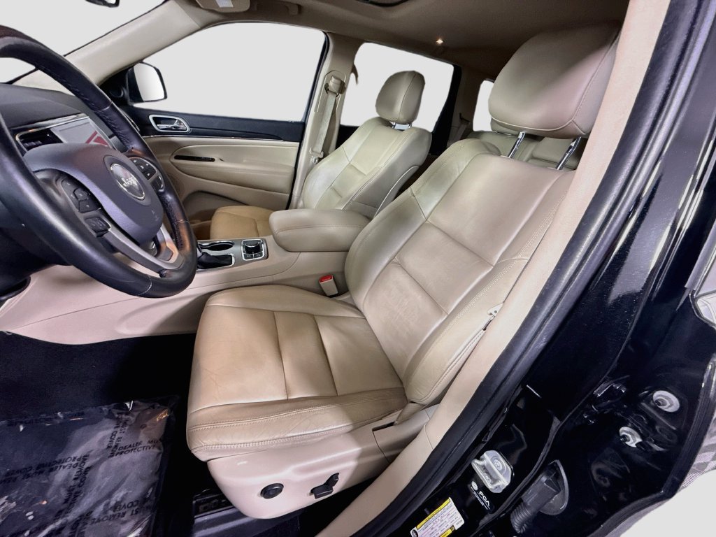 Used 2021 Jeep Grand Cherokee Limited w/ Premium Lighting Group AWD/4WD image 28