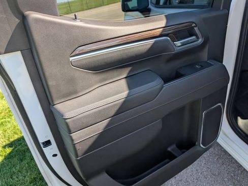 Used 2026 Chevrolet Silverado 1500 RST AWD/4WD image 21