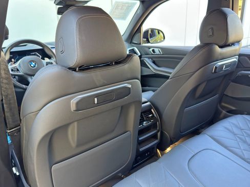 Used 2024 BMW X5 sDrive40i w/ M Sport Package RWD image 35