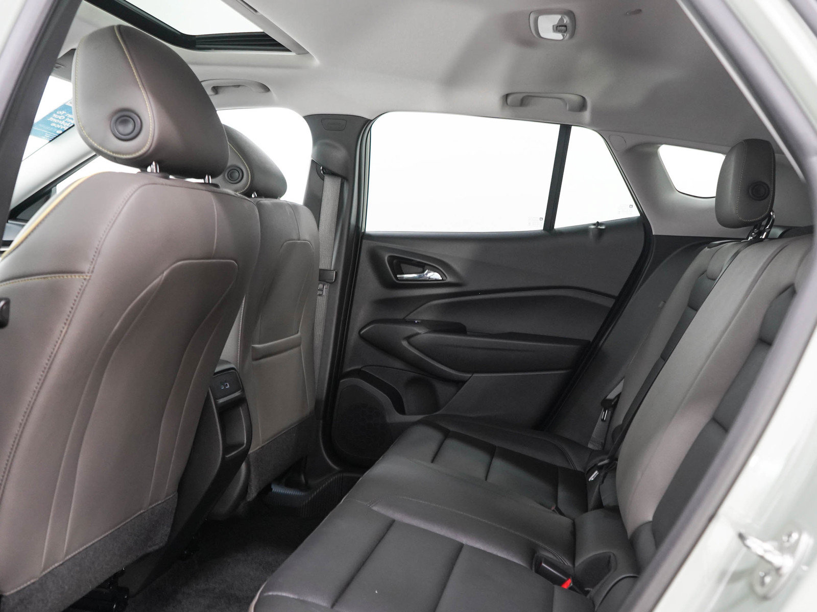 Used 2024 Chevrolet Trax ACTIV w/ Sunroof Package FWD image 14
