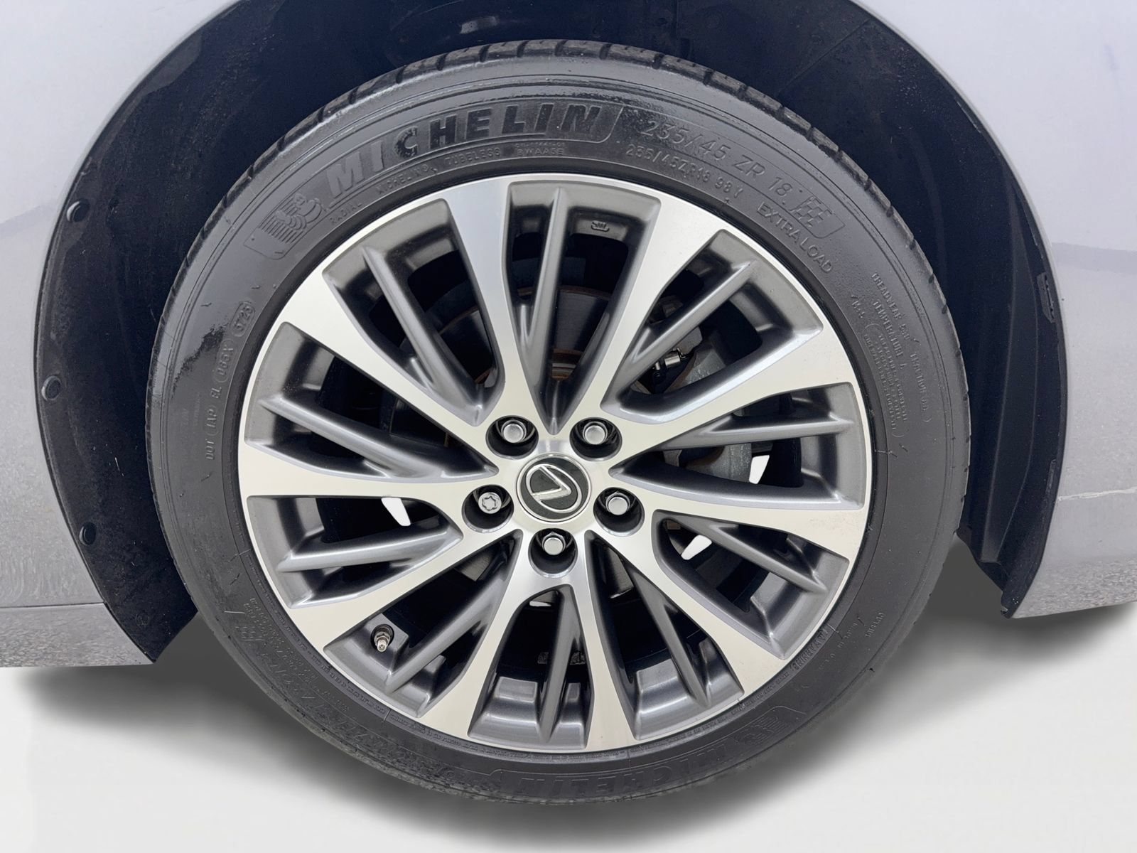 Used 2019 Lexus ES 300h w/ Premium Package FWD image 57