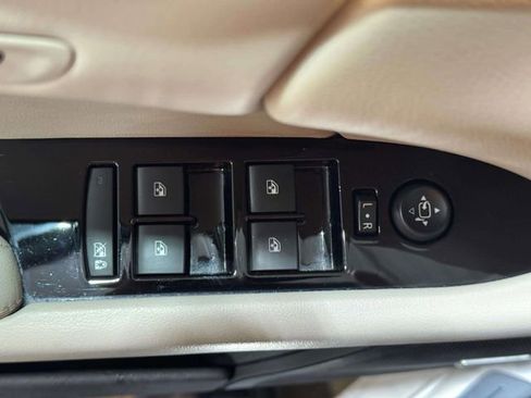 Used 2018 Cadillac XTS Luxury image 21