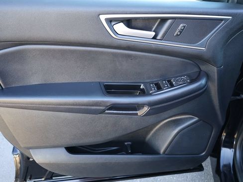 Used 2018 Ford Edge SEL FWD image 9