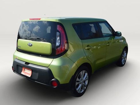 Used 2015 Kia Soul + FWD image 8