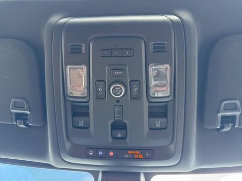 Used 2022 Chevrolet Tahoe High Country AWD/4WD image 27