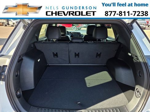 New 2026 Chevrolet Equinox LT w/ Convenience Package II AWD/4WD image 10
