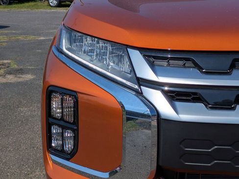 New 2026 Mitsubishi Outlander Sport SE AWD/4WD image 10