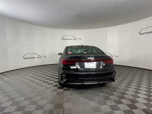 Certified 2024 Kia Forte LXS w/ LXS Technology Package image 7