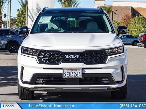 Used 2023 Kia Sorento SX image 4