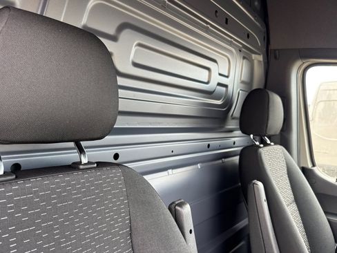 New 2025 Mercedes-Benz Sprinter 2500 image 18