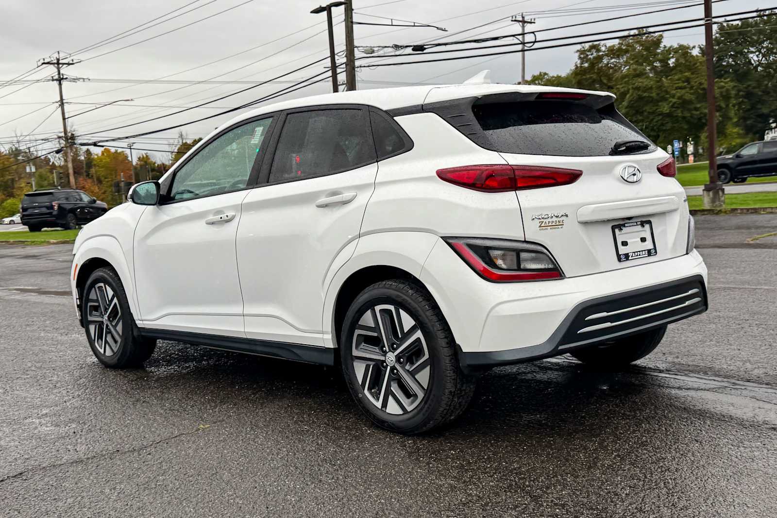 Used 2023 Hyundai Kona SE FWD image 5