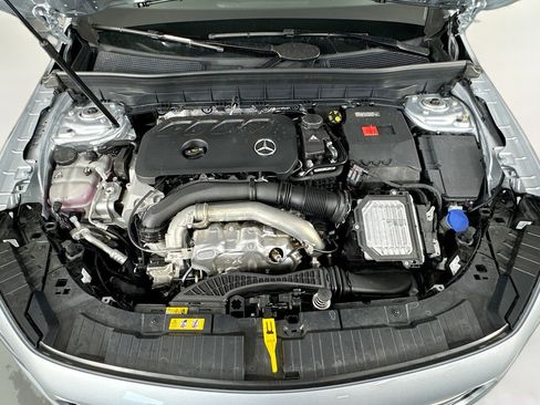 New 2026 Mercedes-Benz GLB 250 image 10