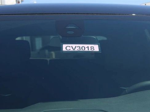 New 2025 Cadillac XT5 Luxury image 5