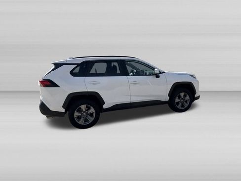 Used 2024 Toyota RAV4 XLE AWD/4WD image 5