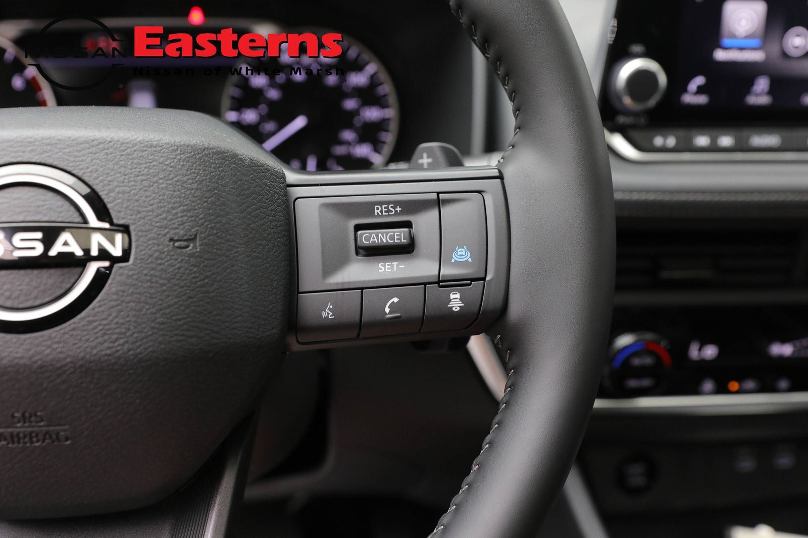 Used 2026 Nissan Rogue Dark Armor AWD/4WD image 16
