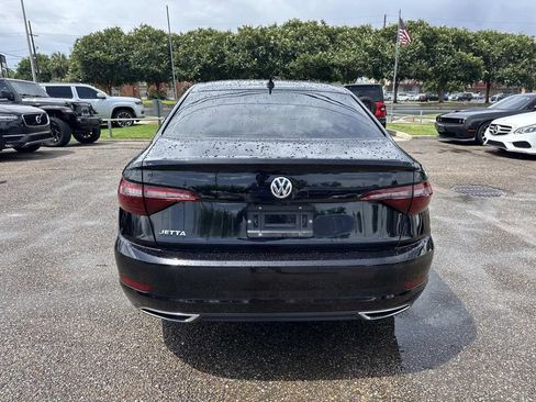 Used 2021 Volkswagen Jetta R-Line w/ R-Line Cold Weather Package FWD image 7
