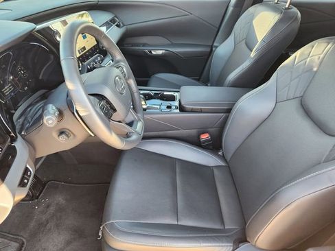 Used 2025 Lexus RX 350 FWD w/ Technology Package image 17