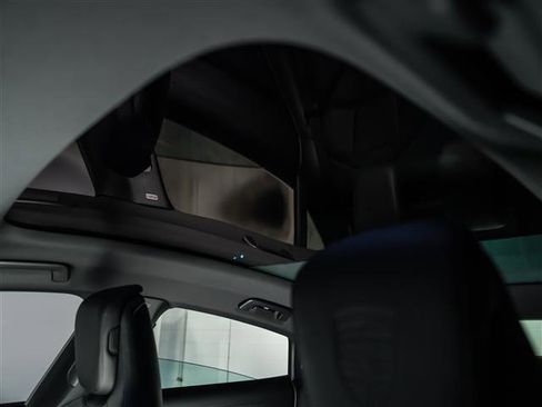 New 2026 Porsche Taycan 4S image 17