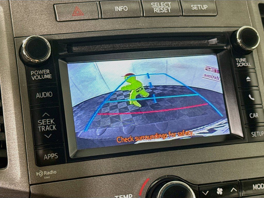 Used 2014 Toyota Venza XLE AWD/4WD image 5