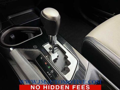 Used 2017 Toyota RAV4 Limited w/ Advanced Technology Package AWD/4WD image 32