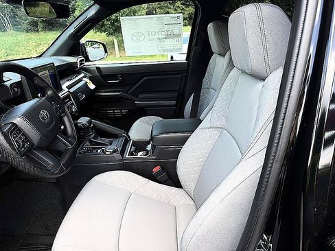 New 2026 Toyota Tacoma SR5 AWD/4WD image 11