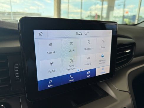 Used 2021 Ford Explorer XLT AWD/4WD image 18