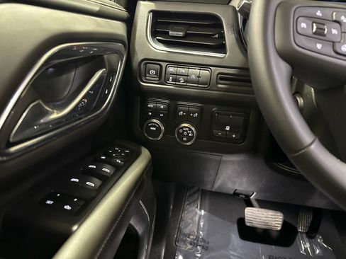 Used 2024 GMC Yukon AT4 w/ Max Trailering Package AWD/4WD image 16