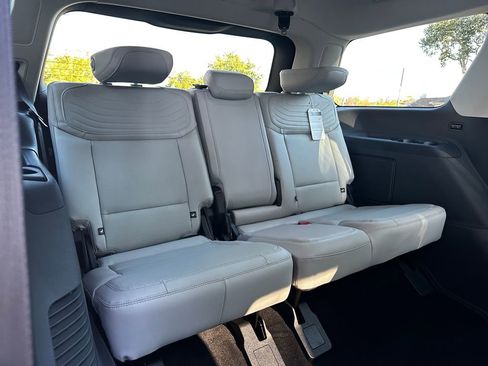 New 2025 Ford Expedition Platinum w/ Platinum Ultimate Package image 66