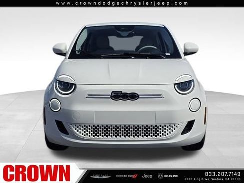 New 2025 FIAT 500 e image 2