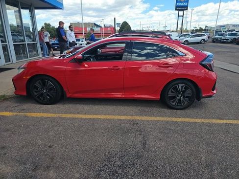 Used 2019 Honda Civic EX image 6