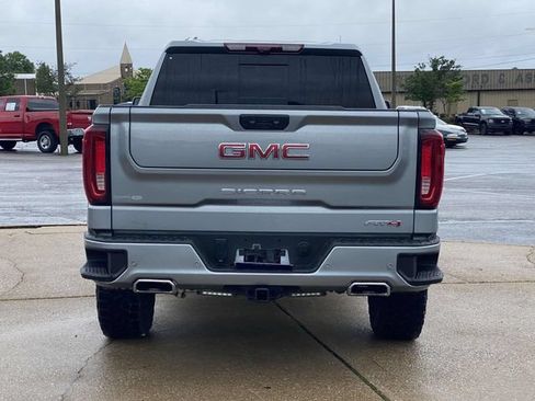 Used 2024 GMC Sierra 1500 AT4 w/ Technology Package AWD/4WD image 3
