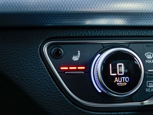 Certified 2025 Audi Q5 2.0T Premium Plus w/ Premium Plus Package image 27