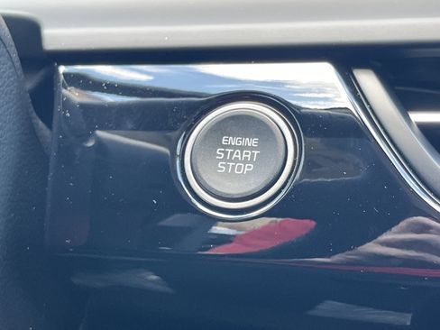 New 2026 Kia Seltos S FWD image 12