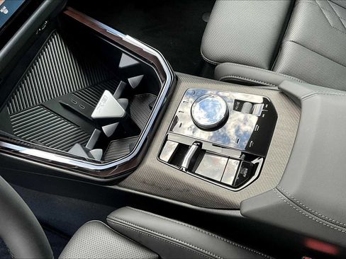 Used 2026 BMW X3 xDrive30 w/ Premium Package image 8