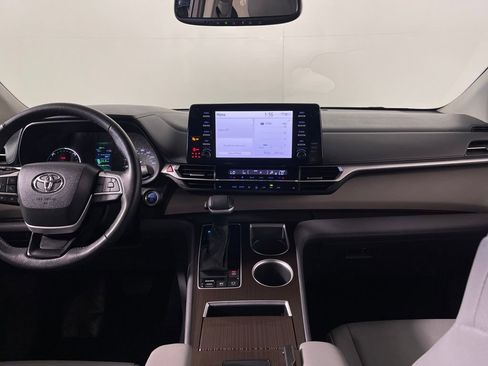 Certified 2023 Toyota Sienna XLE image 14