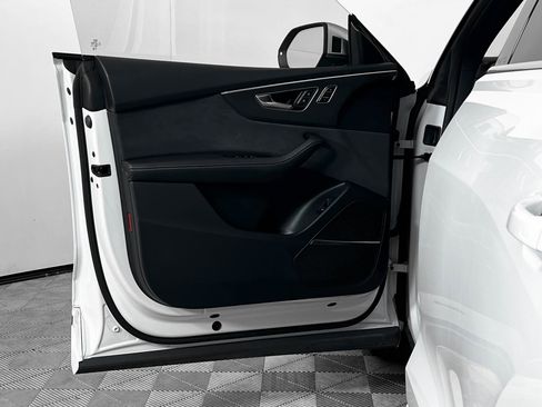 Certified 2024 Audi SQ8 Prestige image 16