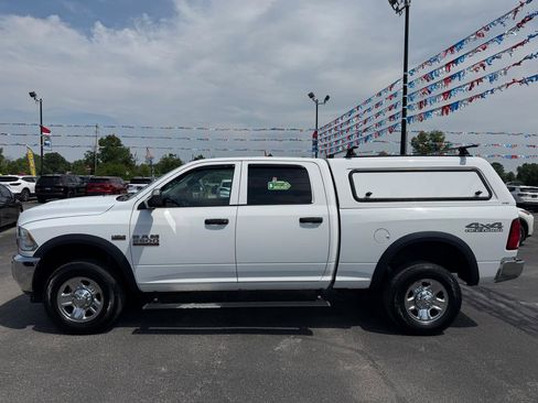 Used 2018 RAM 2500 Tradesman w/ Chrome Appearance Group AWD/4WD image 8