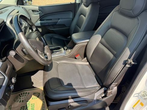 Used 2019 Chevrolet Colorado Z71 w/ LPO, Premium Interior Package AWD/4WD image 8