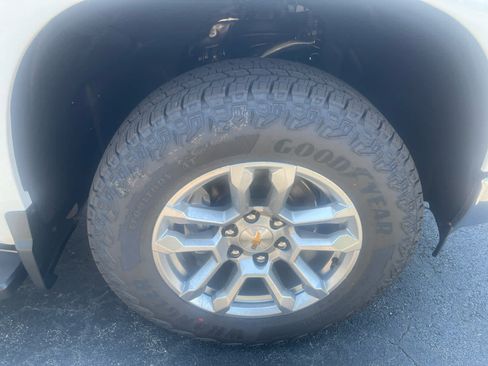 New 2026 Chevrolet Silverado 1500 LT w/ Z71 Off-Road Package AWD/4WD image 34