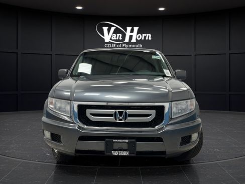 Used 2011 Honda Ridgeline RTS image 2