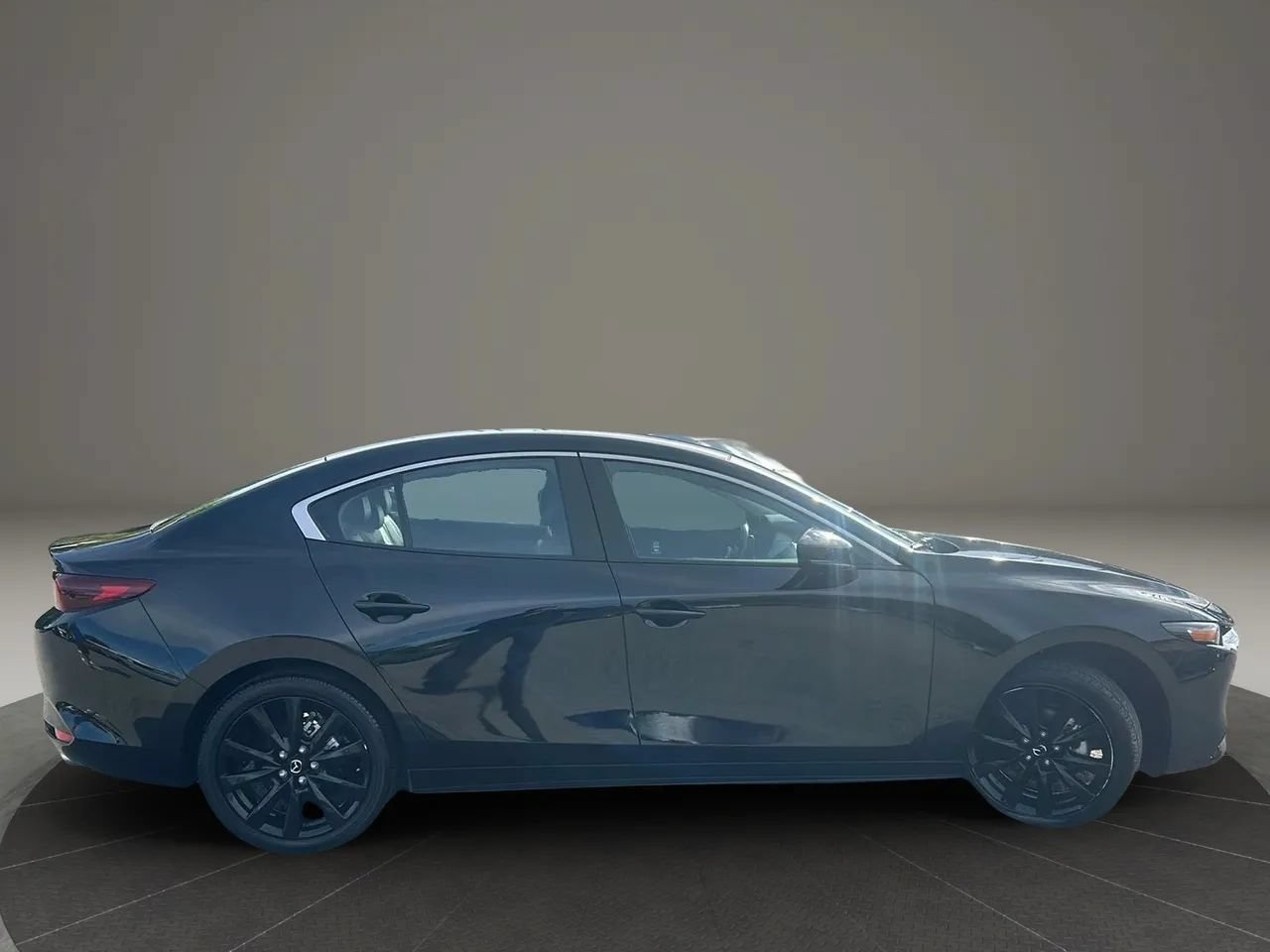 Used 2024 MAZDA MAZDA3 s FWD image 6