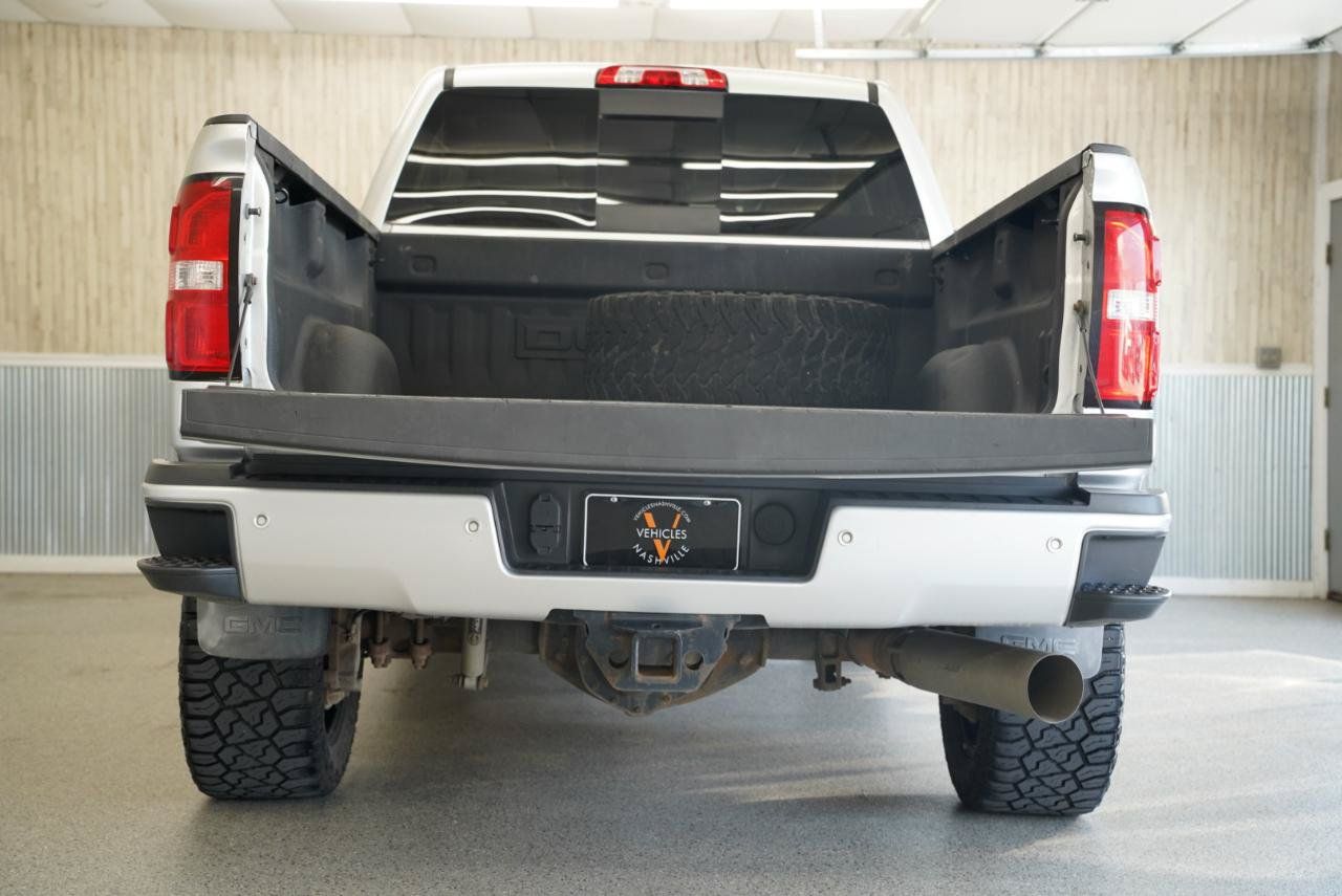 Used 2017 GMC Sierra 2500 Denali w/ Duramax Plus Package AWD/4WD image 36