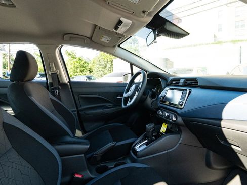 Used 2025 Nissan Versa SV w/ Trunk Package FWD image 10