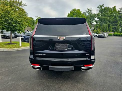 Used 2023 Cadillac Escalade ESV Premium Luxury w/ Performance Package AWD/4WD image 8