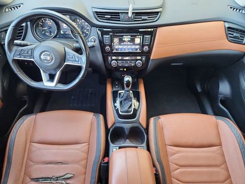 Used 2018 Nissan Rogue SL w/ Premium Package AWD/4WD image 21