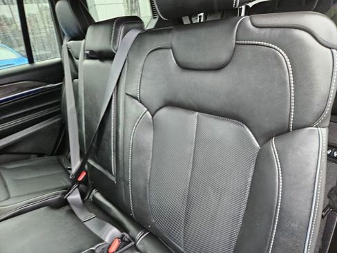 Used 2023 Jeep Grand Cherokee L Overland AWD/4WD image 17