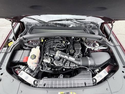 Used 2024 Jeep Grand Cherokee Limited w/ Luxury Tech Group II image 33