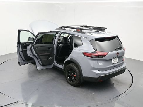 Used 2026 Nissan Rogue SV AWD/4WD image 21