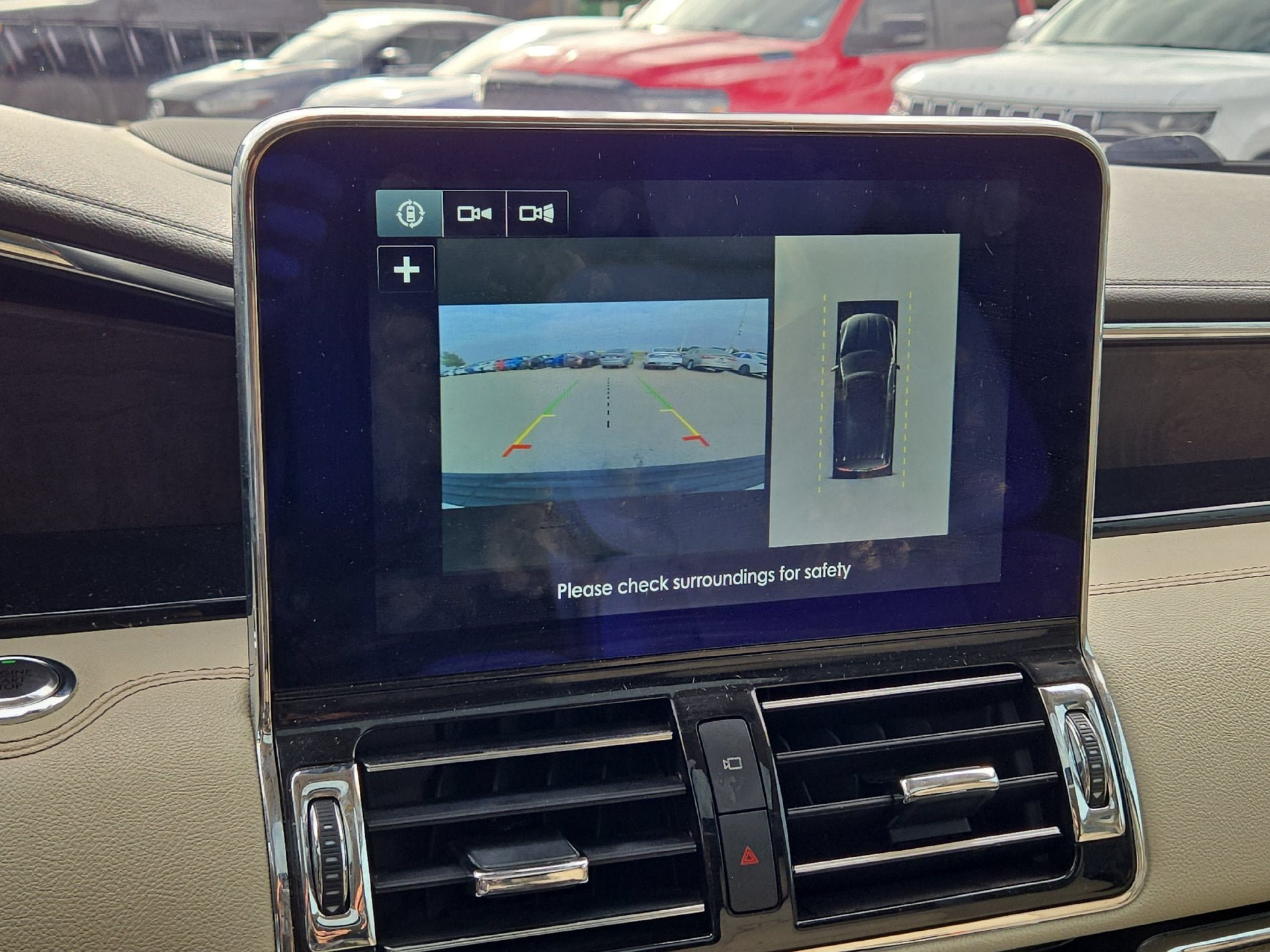 Used 2019 Lincoln Navigator Select w/ Technology Package RWD image 18
