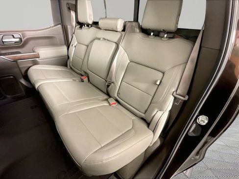 Used 2019 GMC Sierra 1500 SLT w/ SLT Premium Package AWD/4WD image 19